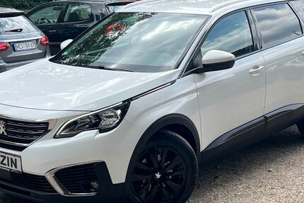 Peugeot 5008 129.805 km 11.990 &euro; Duisburg 47137
