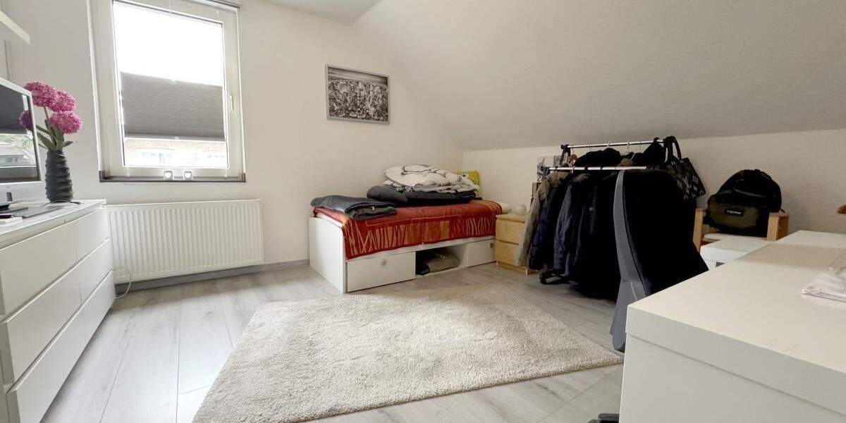 Einfamilienhaus Oberhausen Schwarze Heide - 7 Zimmer, 176 m&sup2;, 595.000&euro; | Angebot:25632282