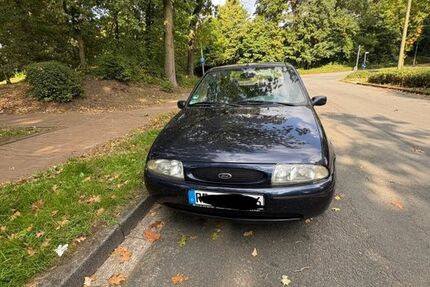 Ford Fiesta 48.000 km 900 € Dorsten 46286