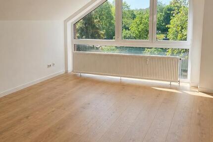 Wohnung Duisburg Ruhrort - 4 Zimmer, 100 m&sup2;, 1.200&euro; | Angebot:26376129