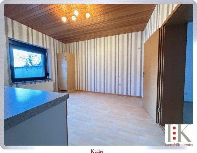 Reihenmittelhaus Neuss Furth-Süd - 7 Zimmer, 158 m&sup2;, 380.000&euro; | Angebot:24637098