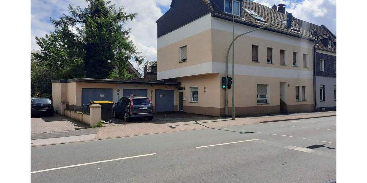 Duisburg Homberg Mehrfamilienhaus mit Garagen 1 zimmer