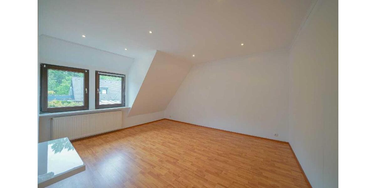 Einfamilienhaus Ratingen Lintorf - 3 Zimmer, 120 m&sup2;, 1.600&euro; | Angebot:26680327