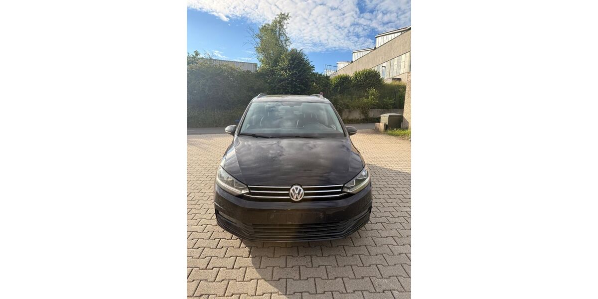 VW Touran 119.517 km 16.900 &euro; Gelsenkirchen 45899