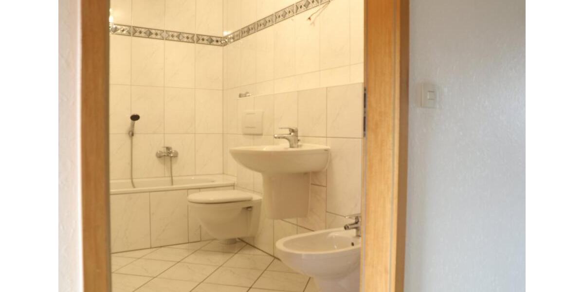 Reihenhaus Essen Stadtbezirk VIII - 6 Zimmer, 170 m&sup2;, 480.000&euro; | Angebot:26944775