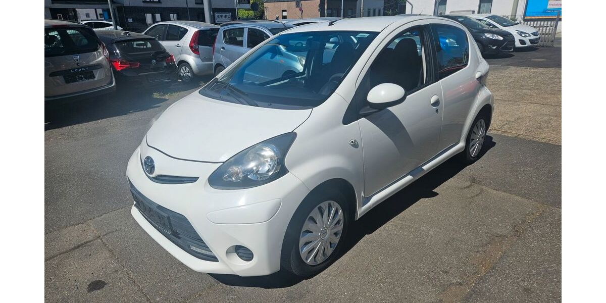 Toyota Aygo (X) 145.000 km 3.999 &euro; Krefeld 47807