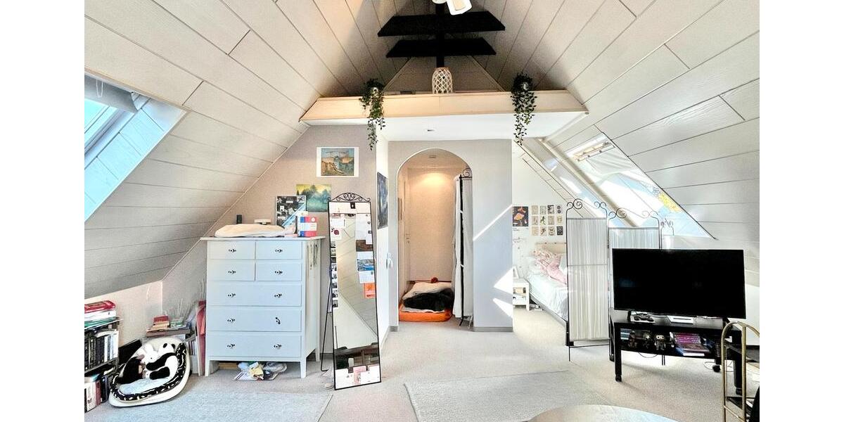 Dachgeschoßwohnung Düsseldorf Stadtbezirk 3 - 1 Zimmer, 45 m&sup2;, 530&euro; | Angebot:24982486