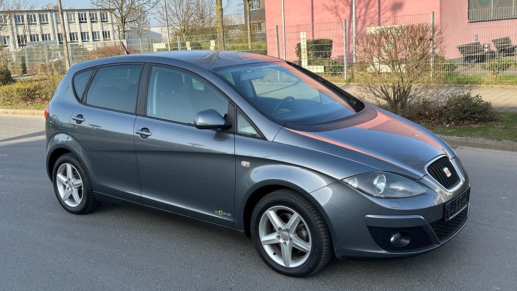 Seat Altea 111.000 km 5.490 &euro; Neuss 41460