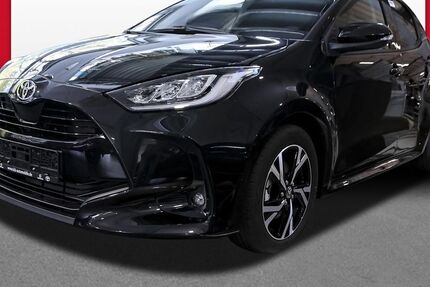 Toyota Yaris 2.010 km 27.489 &euro; Essen 45141