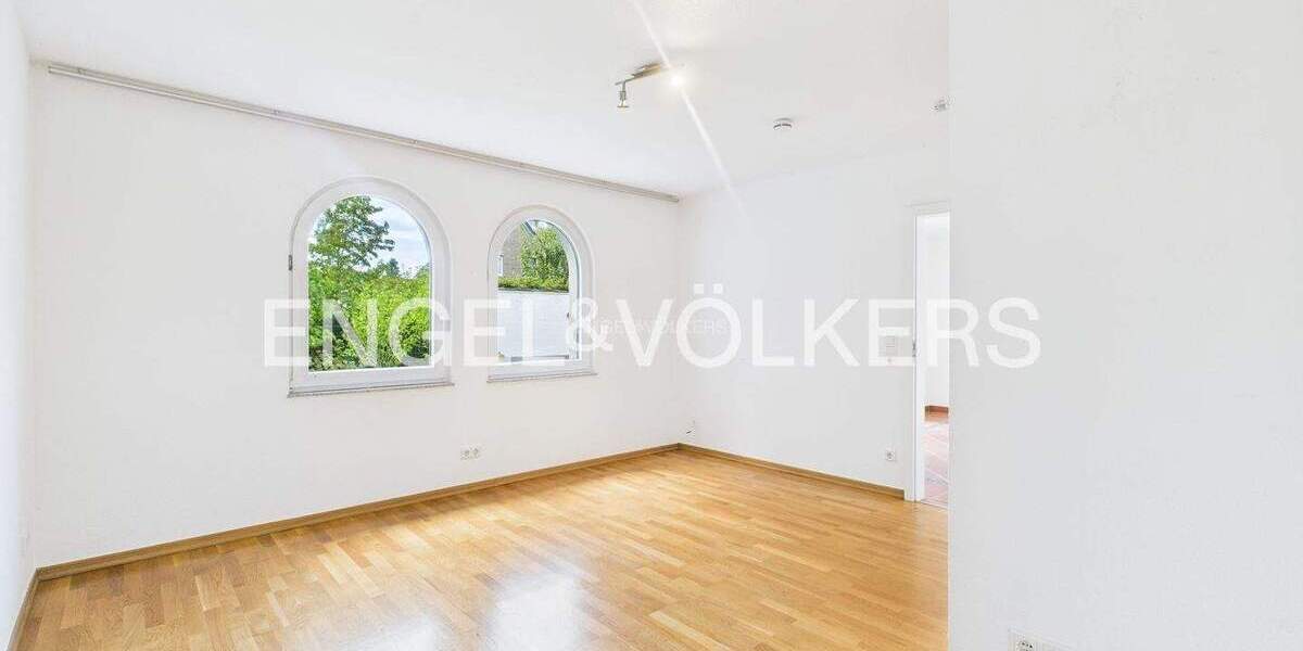 Etagenwohnung Krefeld Inrath/Kliedbruch - 3 Zimmer, 122 m&sup2;, 455.000&euro; | Angebot:25428880