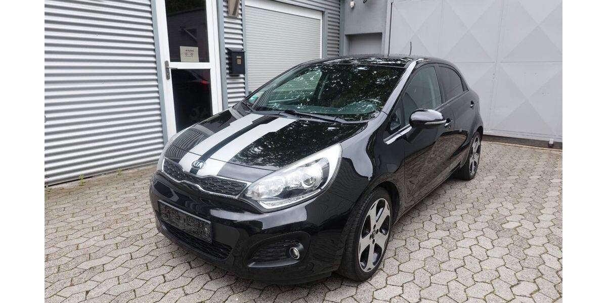 Kia Rio 178.000 km 4.599 &euro; Düsseldorf 40231