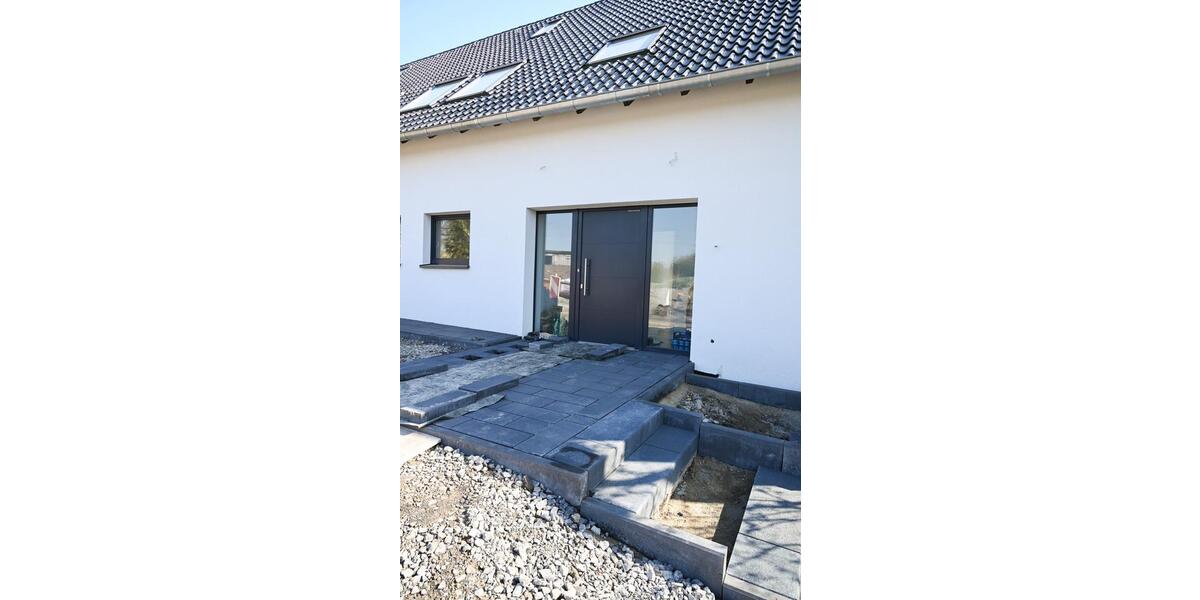 Etagenwohnung Ratingen Lintorf - 4 Zimmer, 125 m&sup2;, 2.250&euro; | Angebot:26072581