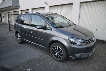 VW Touran 223.000 km 4.950 &euro; Neuss 41460