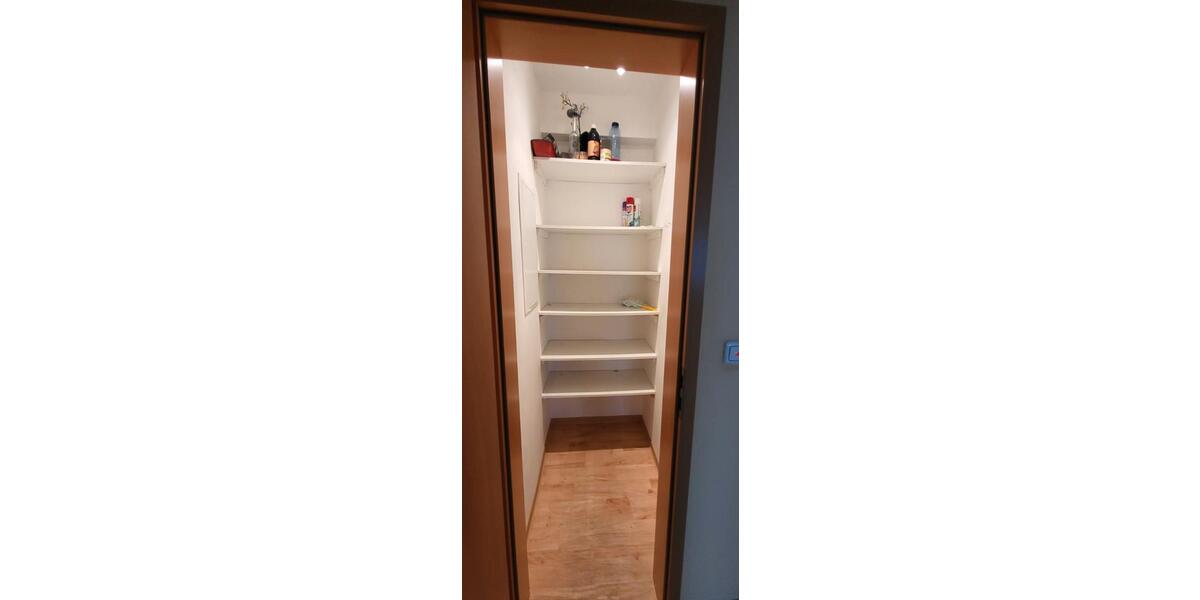 Erdgeschoßwohnung Krefeld Gellep-Stratum - 3 Zimmer, 84 m&sup2;, 785&euro; | Angebot:26359723