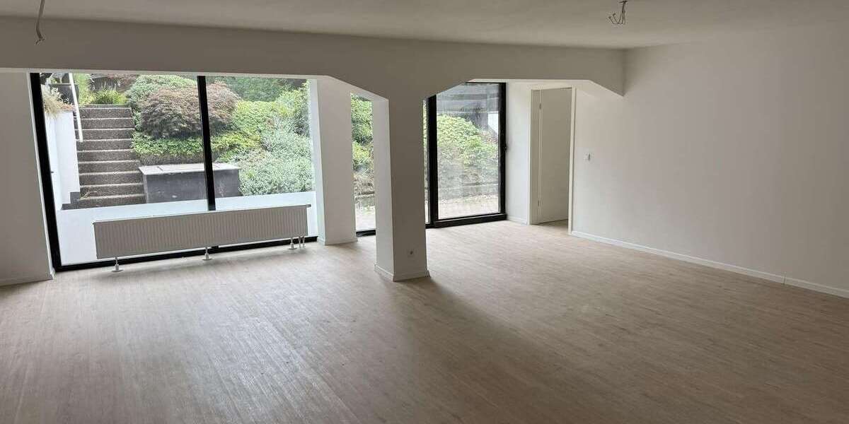 Etagenwohnung Duisburg Großenbaum - 3 Zimmer, 114 m&sup2;, 1.254&euro; | Angebot:27101174