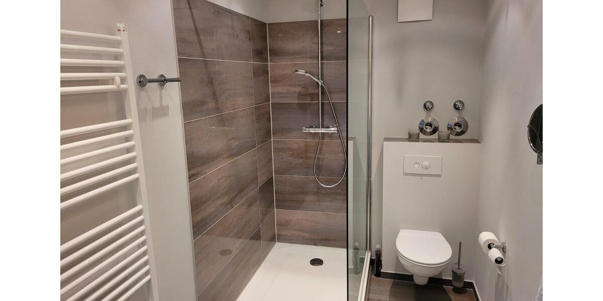 Etagenwohnung Essen Südviertel - 2 Zimmer, 80 m&sup2;, 900&euro; | Angebot:26620050