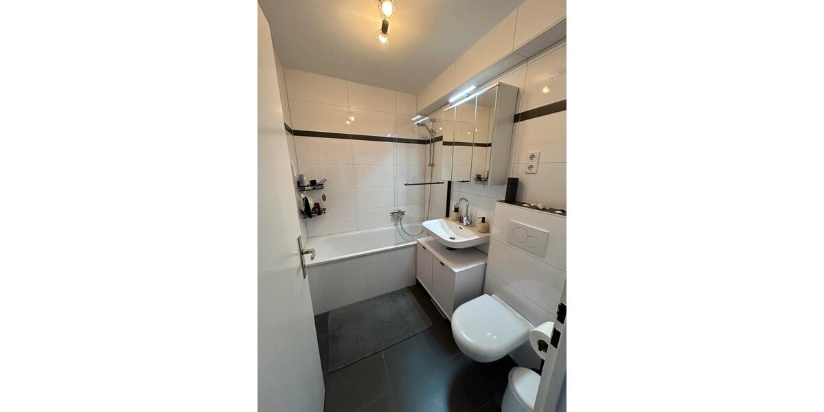 Etagenwohnung Düsseldorf Derendorf - 2 Zimmer, 55 m&sup2;, 1.200&euro; | Angebot:26315039