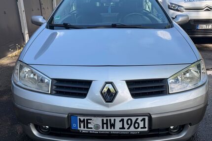Renault Megane 146.100 km 2.400 &euro; Duisburg 47137