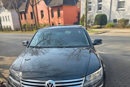 VW Phaeton 205.466 km 8.700 &euro; Essen 45327