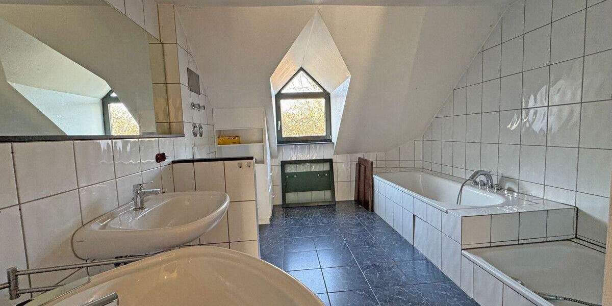 Einfamilienhaus Voerde Götterswickerhamm - 6 Zimmer, 200 m&sup2;, 630.000&euro; | Angebot:25529715