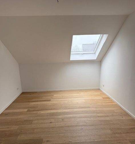 Terrassenwohnung Kaarst Vorst - 4 Zimmer, 147 m&sup2;, 2.205&euro; | Angebot:25683579