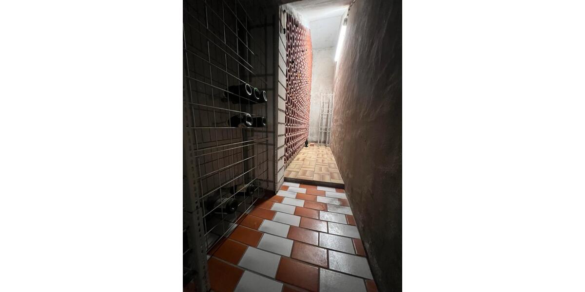 Reihenhaus Mülheim an der Ruhr Mellinghofen - 9 Zimmer, 248 m&sup2;, 675.000&euro; | Angebot:24611100