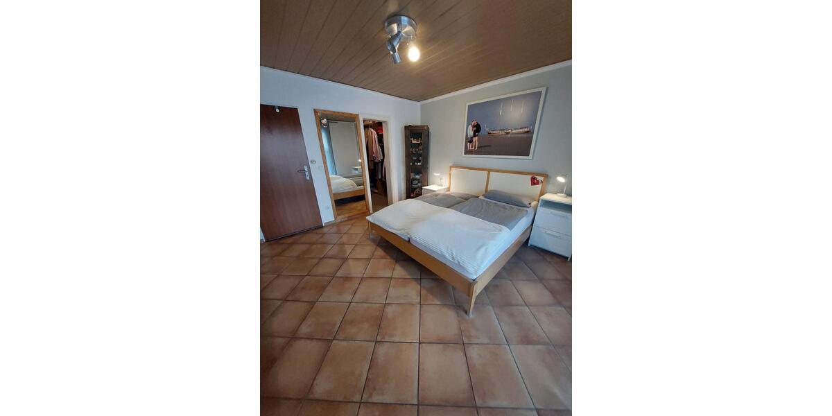 Reihenhaus Hünxe - 6.5 Zimmer, 250 m&sup2;, 2.450&euro; | Angebot:25129233