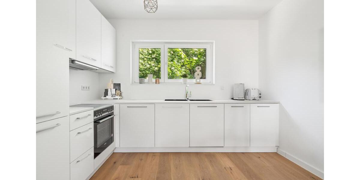 Dachgeschoßwohnung Düsseldorf Stadtbezirk 3 - 5 Zimmer, 129 m&sup2;, 2.470&euro; | Angebot:25614432