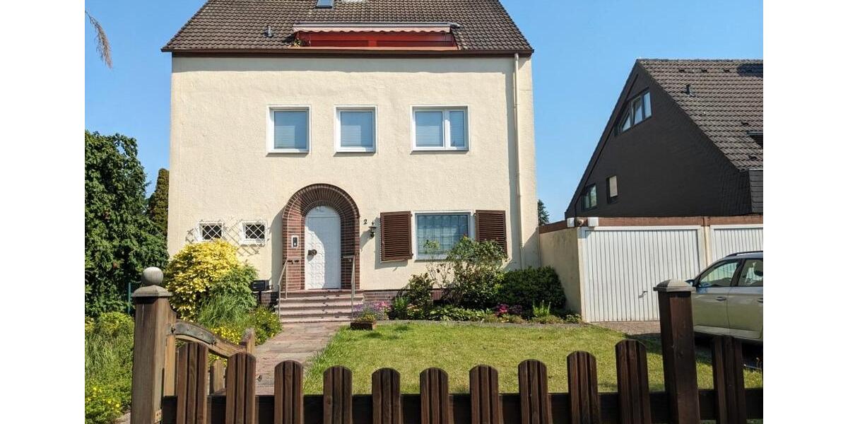 Mehrfamilienhaus, Wohnhaus Kaarst - 9 Zimmer, 240 m&sup2;, 665.000&euro; | Angebot:27096799