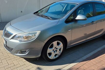 Opel Astra 81.500 km 5.000 &euro; Essen 45329