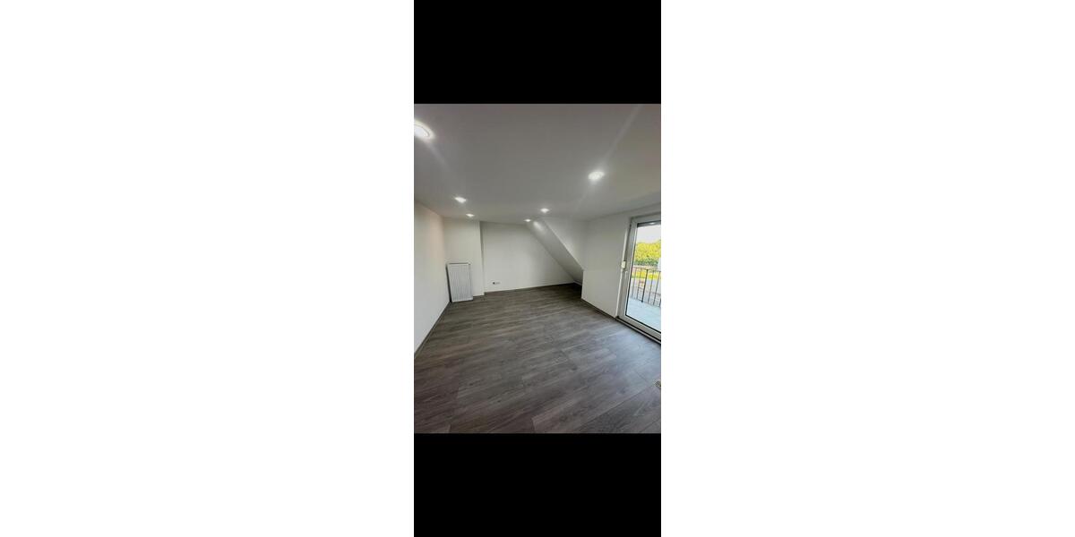 Einfamilienhaus Duisburg Rheinhausen - 5 Zimmer, 180 m&sup2;, 1.600&euro; | Angebot:25988678