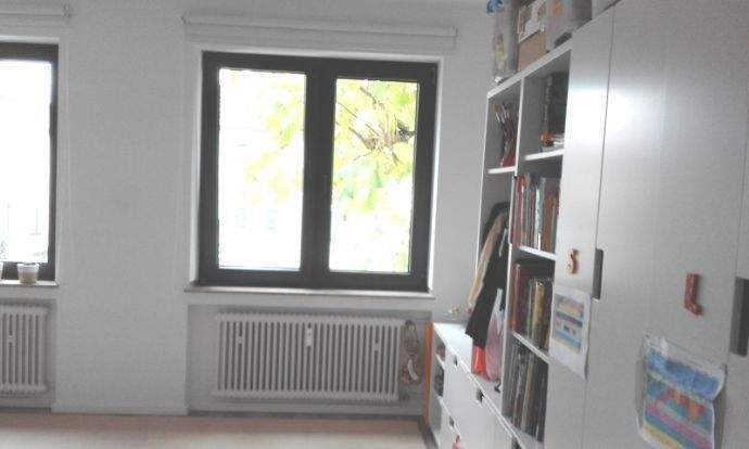 Etagenwohnung Düsseldorf Kaiserswerth - 5 Zimmer, 160 m&sup2;, 2.550&euro; | Angebot:25109283