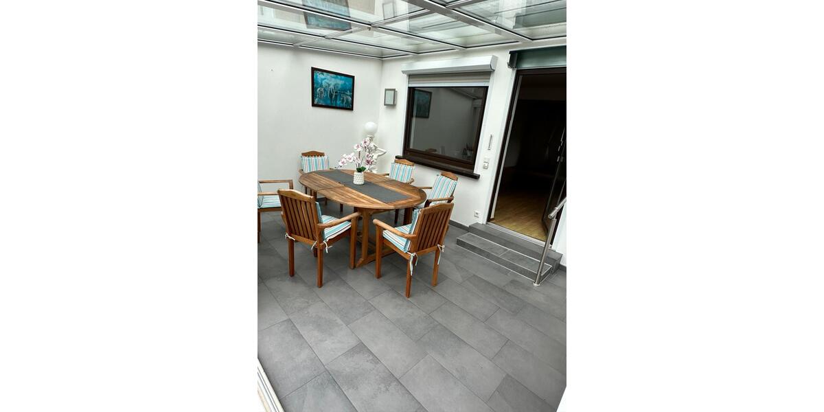 Doppelhaushälfte Düsseldorf Stadtbezirk 6 - 5 Zimmer, 146 m&sup2;, 2.600&euro; | Angebot:26051077