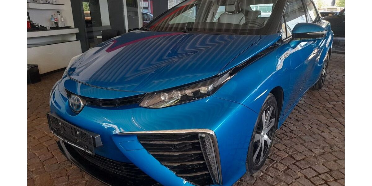 Toyota Mirai 31.632 km 9.600 &euro; Gelsenkirchen 45888