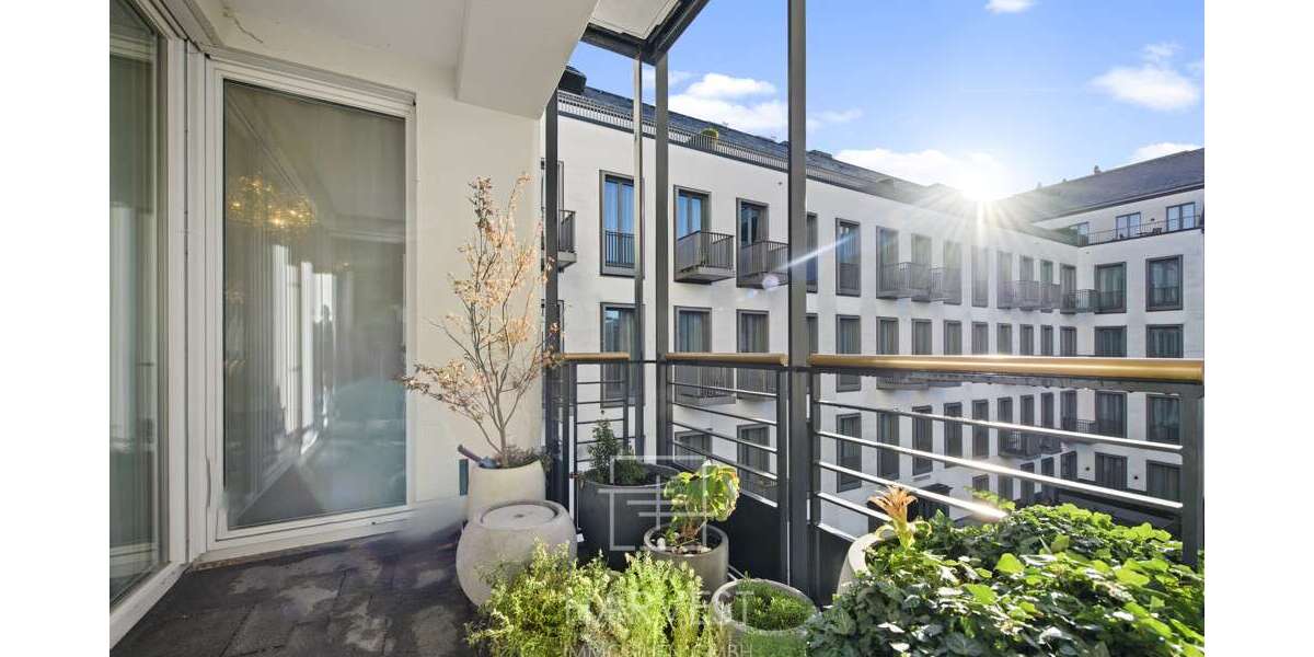 Wohnung zum Kaufen in Düsseldorf 1.533.000 € 113.67 m² 3 zimmer