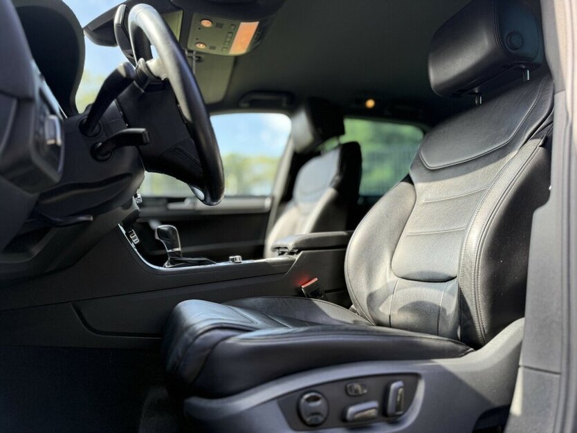Touareg V6 TDI BMT Leder / Kamera / Memory