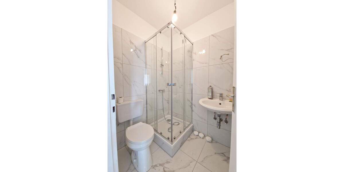 6 Wohnungen - 6 Balkone. Attraktive Lage mit nachhaltigem Vermietungspotenzial. 1 zimmer