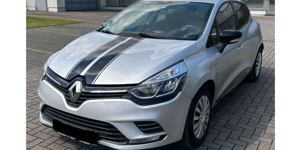 Renault Clio 75.500 km 7.200 &euro; Oberhausen 46049