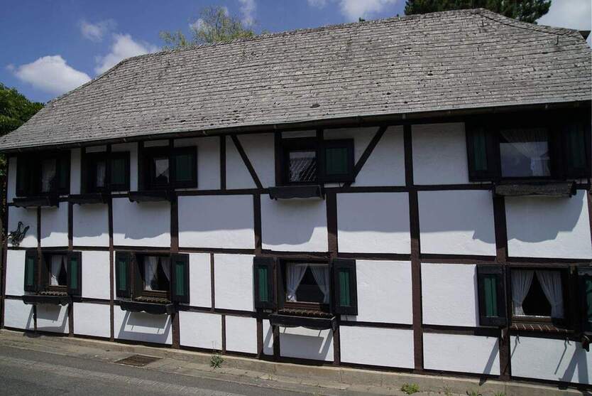 historisches Fachwerkhaus im alten Ortskern von Düsseldorf - Urdenbach 4 zimmer