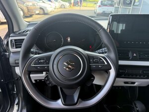 Suzuki Swift Comfort CVT Hybrid +Totw+Navi+RCAm+LED+ 4.678 km 19.550 &euro; Meerbusch 40667