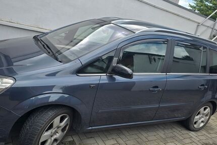 Opel Zafira 252.000 km 3.200 &euro; Oberhausen 46147