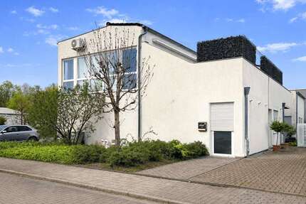 Haus Moers Rheinkamp - 3.5 Zimmer, 237 m&sup2;, 1.150.000&euro; | Angebot:26748952