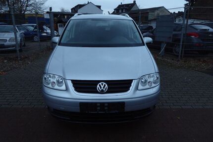 VW Touran 196.000 km 3.990 € Duisburg 47249