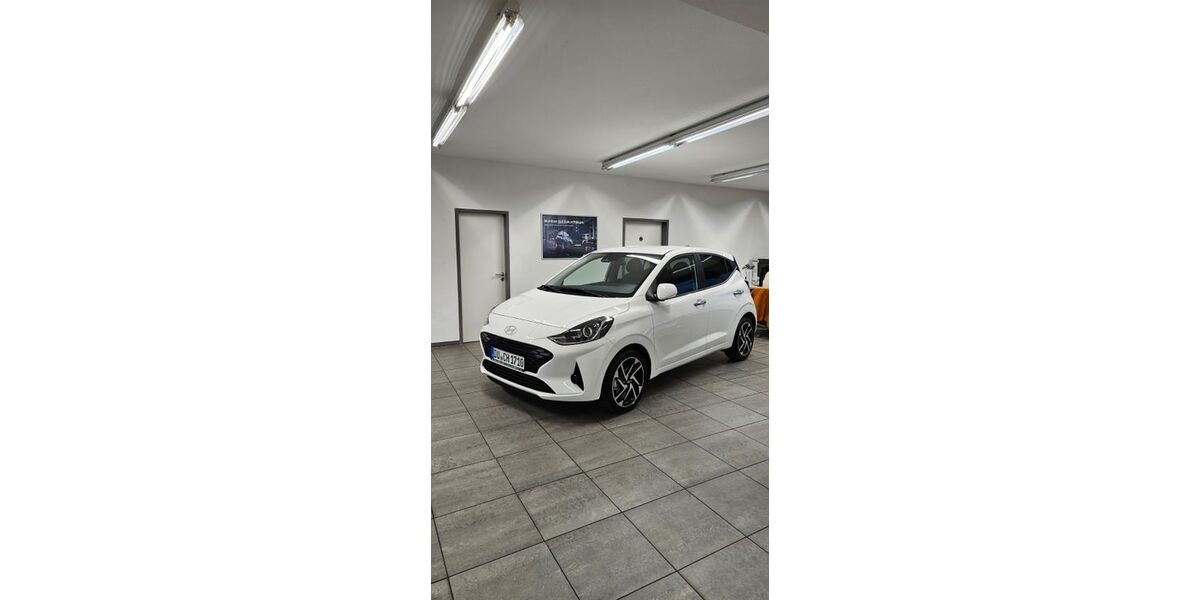 Hyundai i10 8.900 km 18.950 &euro; Duisburg 47138