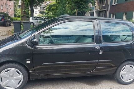 Renault Twingo 134.000 km 1.950 &euro; Duisburg 47137