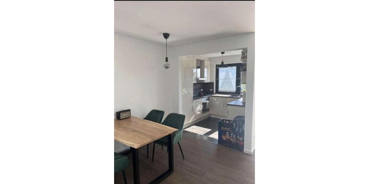 Etagenwohnung Velbert Pöthen - 2 Zimmer, 83 m&sup2;, 1.000&euro; | Angebot:26400651