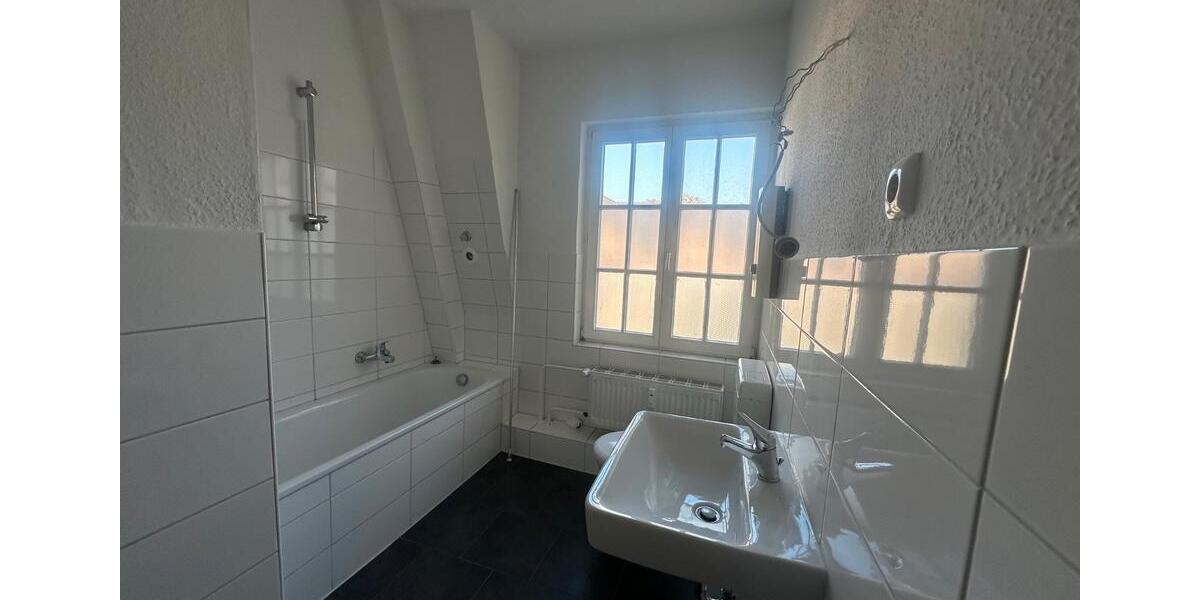 Etagenwohnung Duisburg Huckingen - 2.5 Zimmer, 60 m&sup2;, 530&euro; | Angebot:26310436