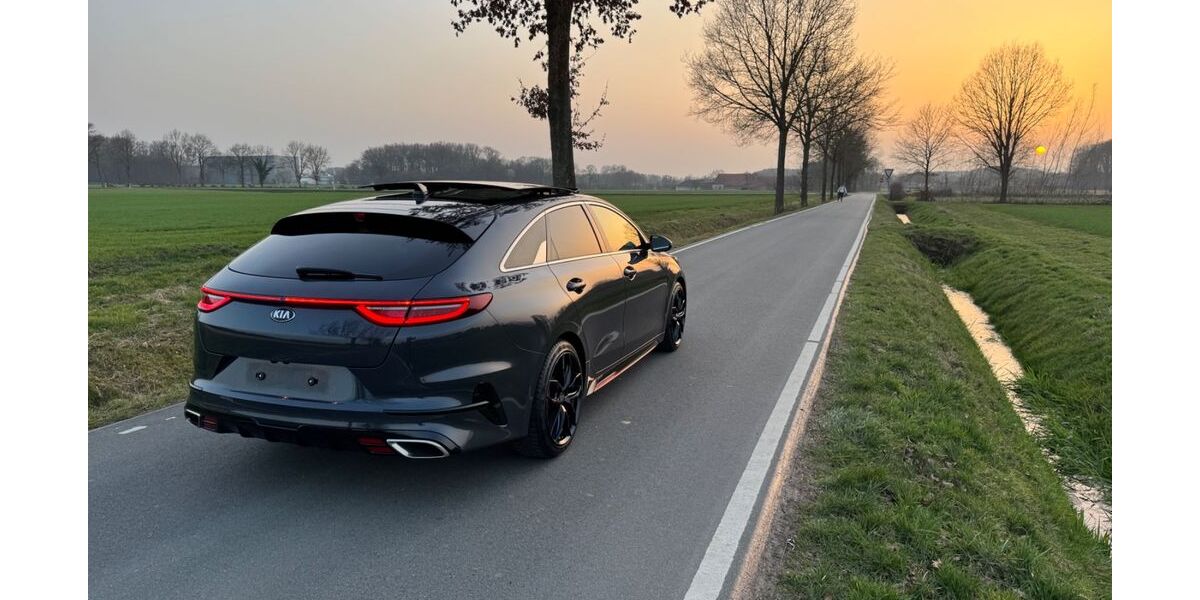 Kia pro ceed / ProCeed 85.000 km 21.399 &euro; Oberhausen 46145