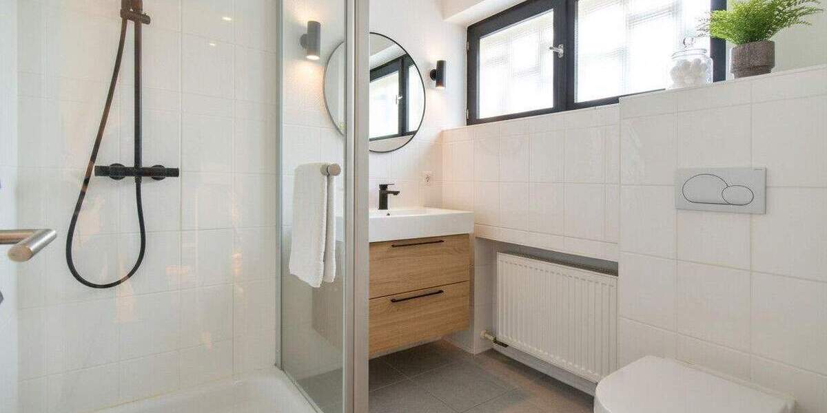 Einfamilienhaus Duisburg / Huckingen Huckingen - 7 Zimmer, 243 m&sup2;, 999.000&euro; | Angebot:25360366