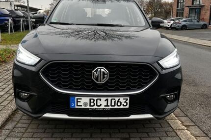 MG ZS 18.000 km 15.250 &euro; Oberhausen 46149